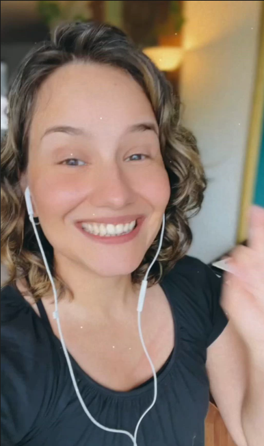 <em><strong>Isabela L.</strong></em>
